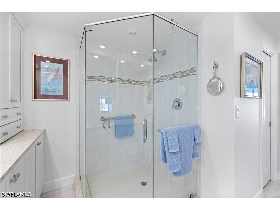 255 Park Shore Drive #3-341 Naples FL 34103 226016481 image13