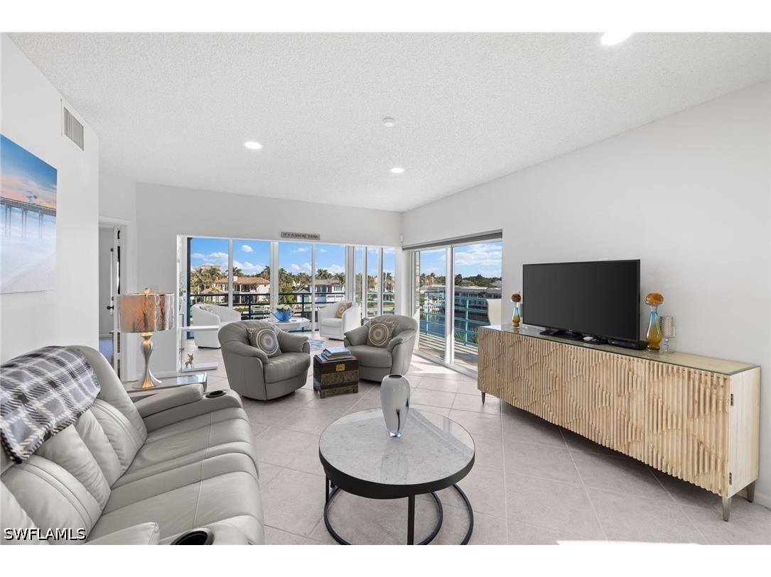 255 Park Shore Drive #3-341 Naples FL 34103 226016481 image27