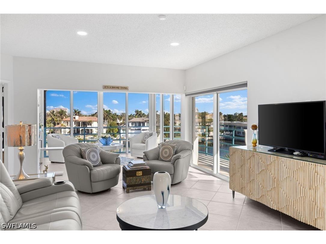 255 Park Shore Drive #3-341 Naples FL 34103 226016481 image29