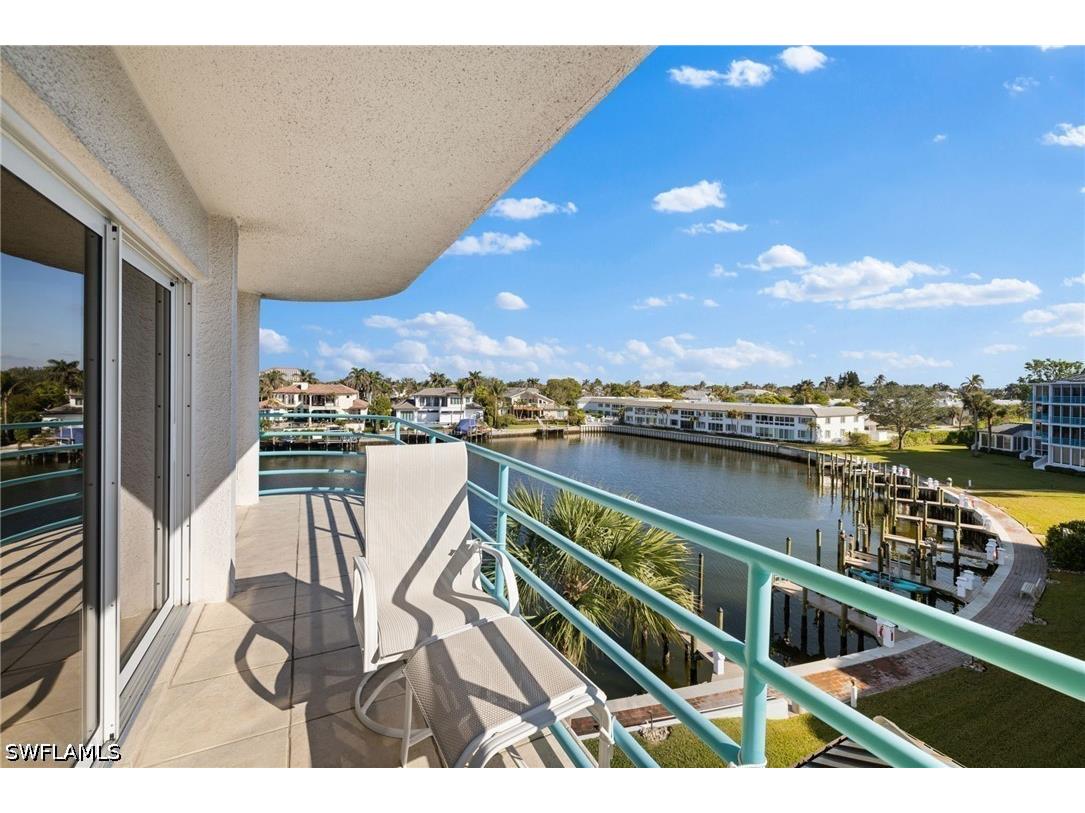 255 Park Shore Drive #3-341 Naples FL 34103 226016481 image35