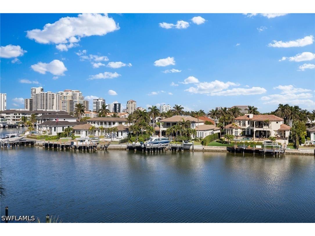 255 Park Shore Drive #3-341 Naples FL 34103 226016481 image38