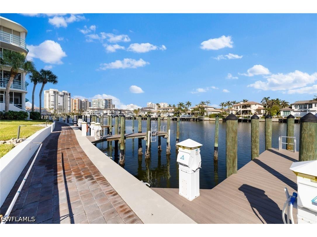 255 Park Shore Drive #3-341 Naples FL 34103 226016481 image5