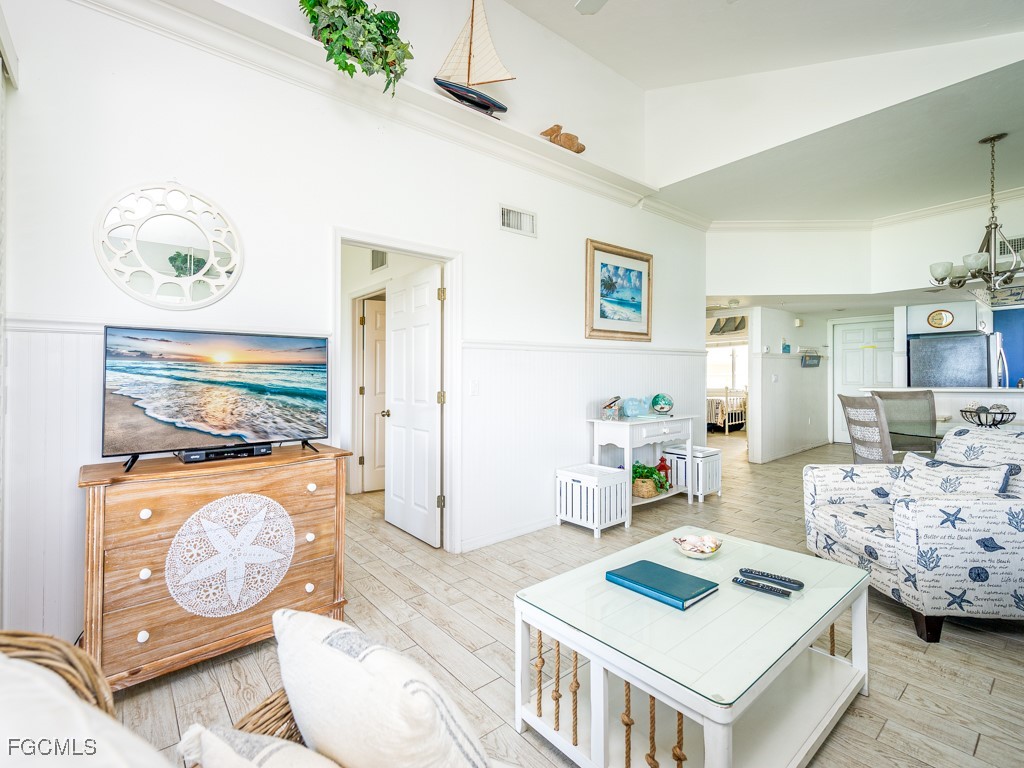 255 Periwinkle Way #6-C Sanibel FL 33957 2025015105 image6