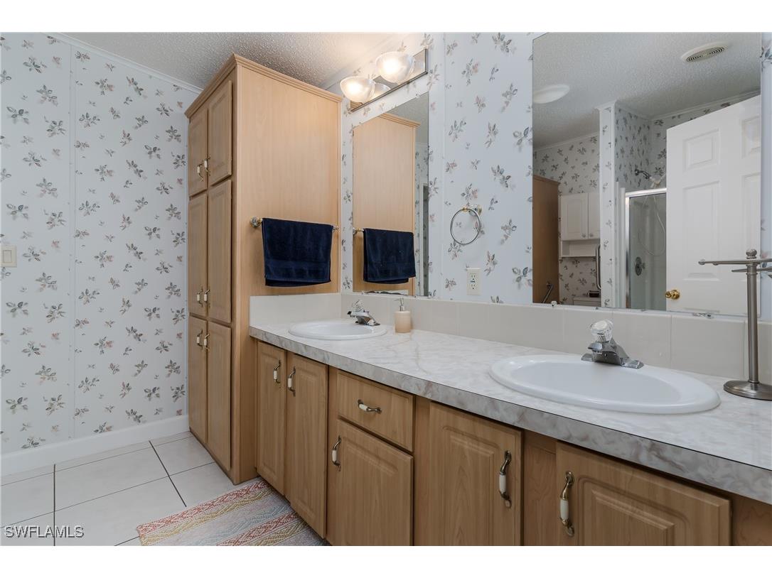 255 Riverwood Road Naples FL 34114 225079340 image21