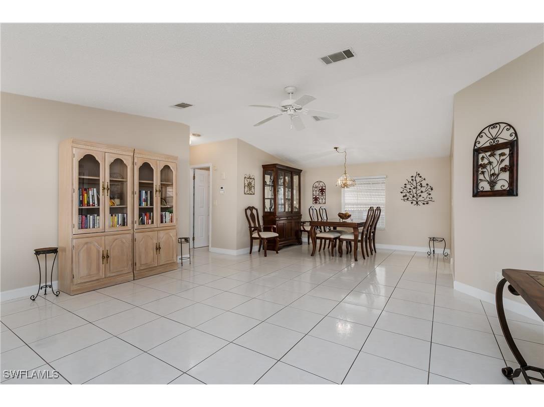 255 Riverwood Road Naples FL 34114 225079340 image5