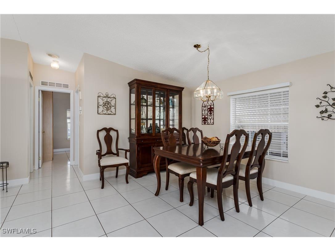 255 Riverwood Road Naples FL 34114 225079340 image8
