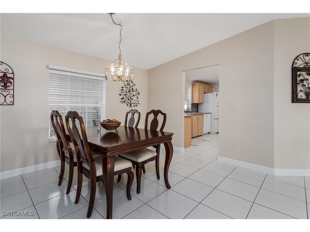 255 Riverwood Road Naples FL 34114 225079340 image9