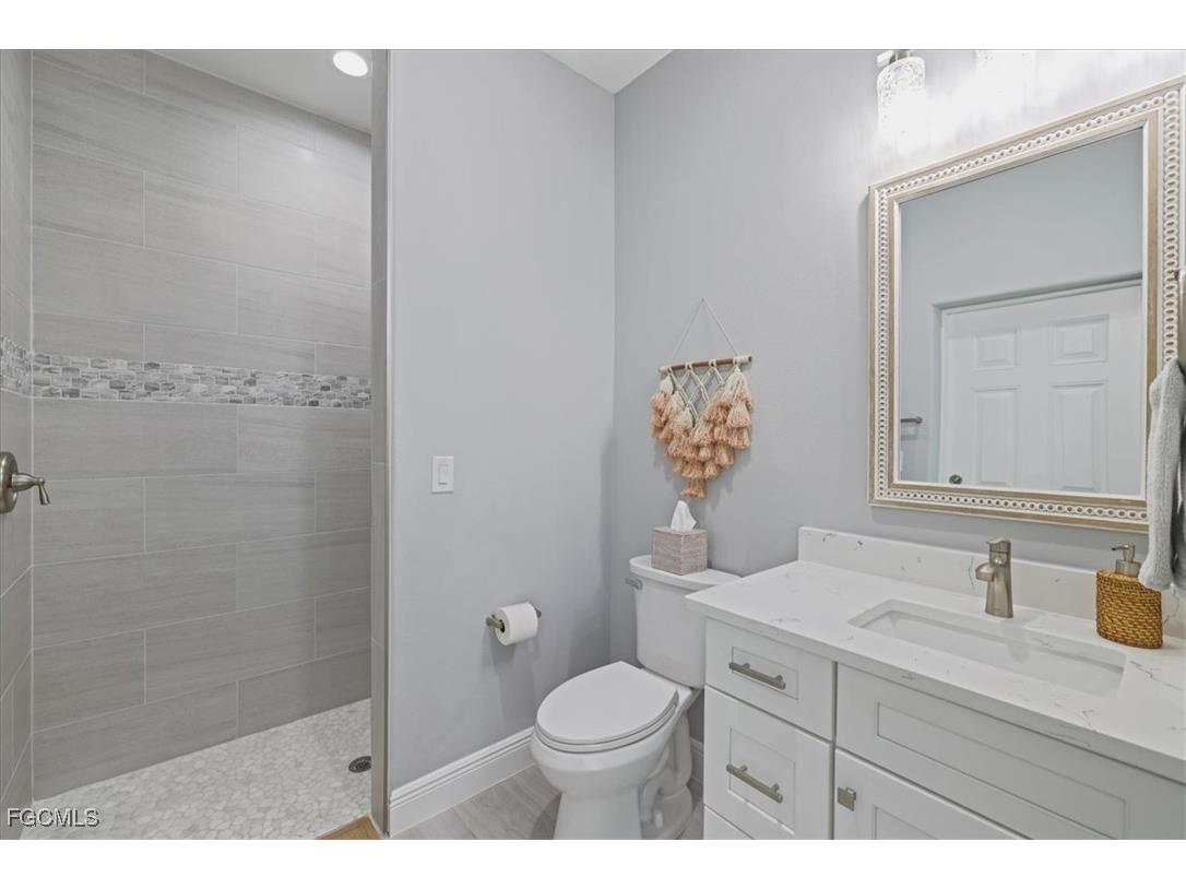 255 Rotonda Boulevard S Rotonda West FL 33947 2025021537 image31