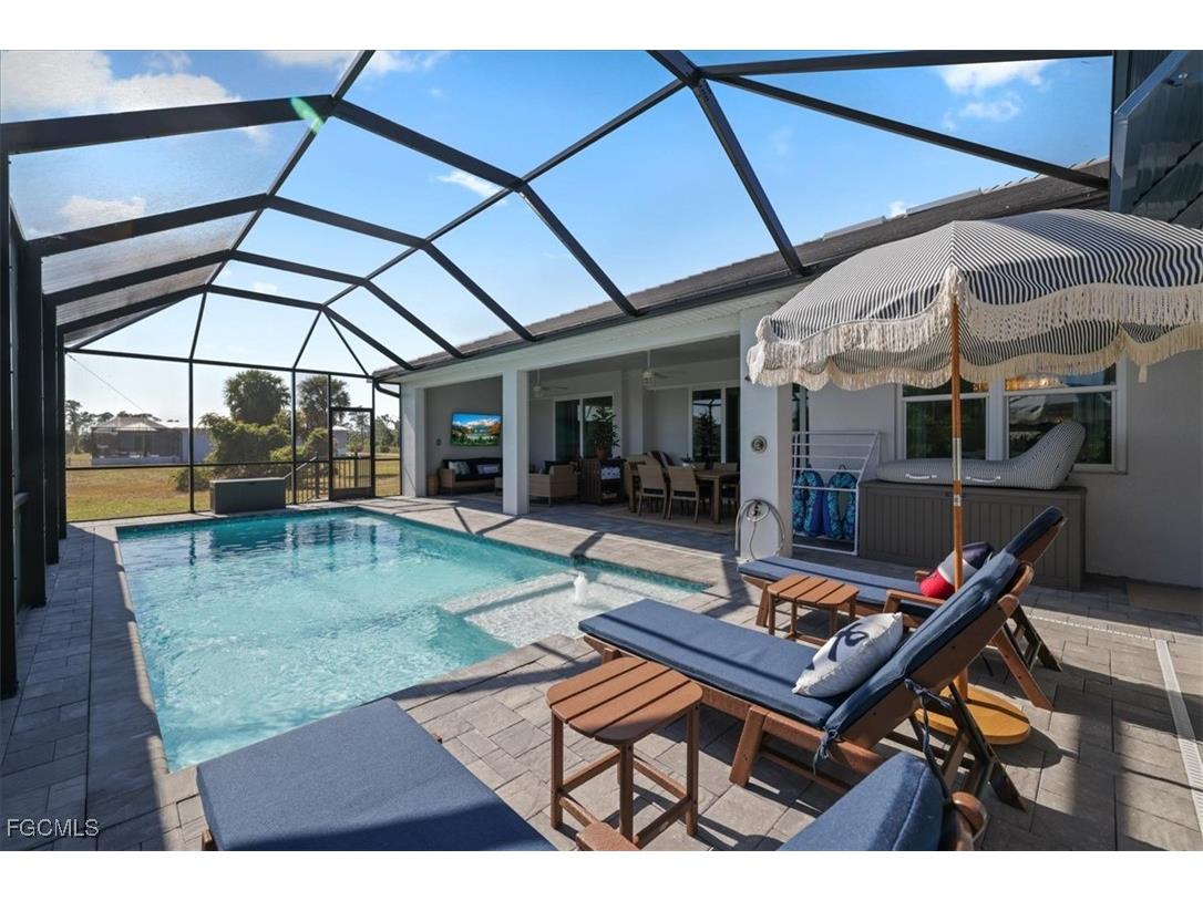 255 Rotonda Boulevard S Rotonda West FL 33947 2025021537 image39