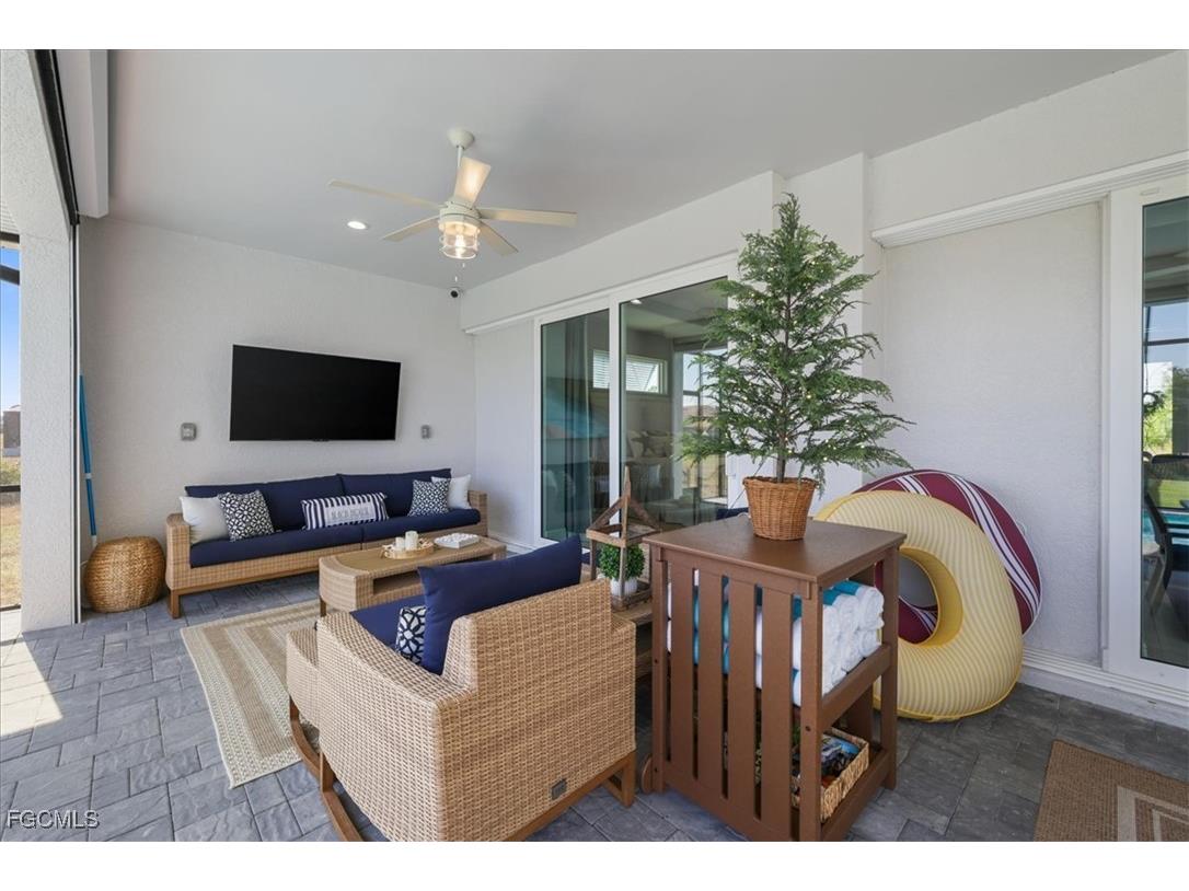 255 Rotonda Boulevard S Rotonda West FL 33947 2025021537 image42