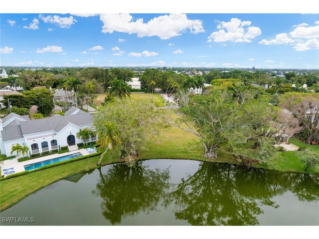 2550 Lantern Lane Naples FL 34102 225075461 image10