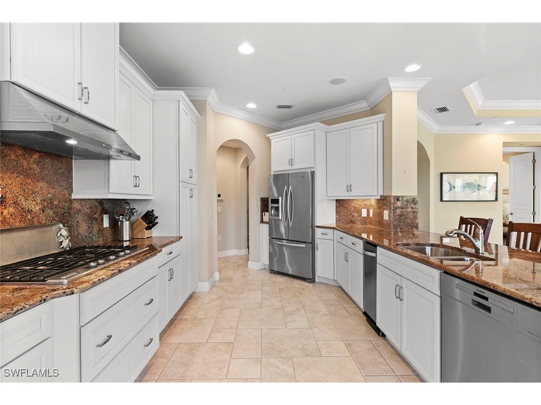 2550 Marquesa Royale Lane #201 Naples FL 34109 225073587 image12