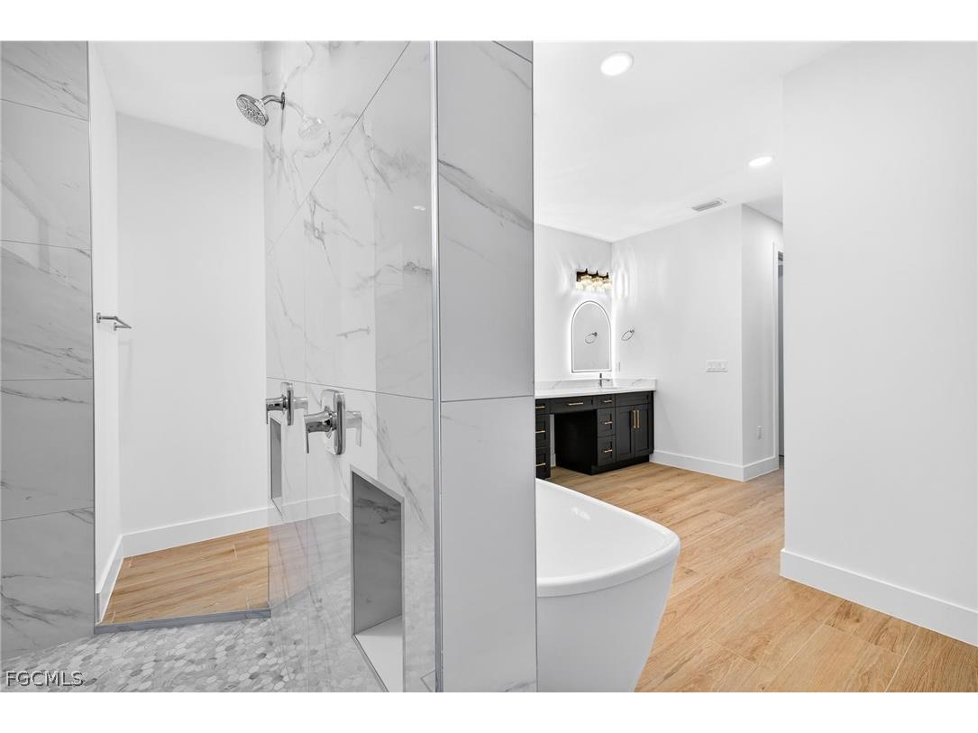 2551 SW 26th Place Cape Coral FL 33914 2026013212 image21