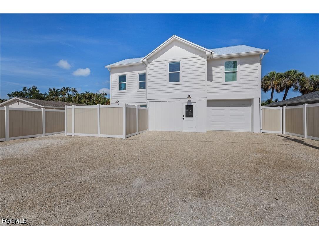 2551 Tamarind Street Saint James City FL 33956 2026024360 image1