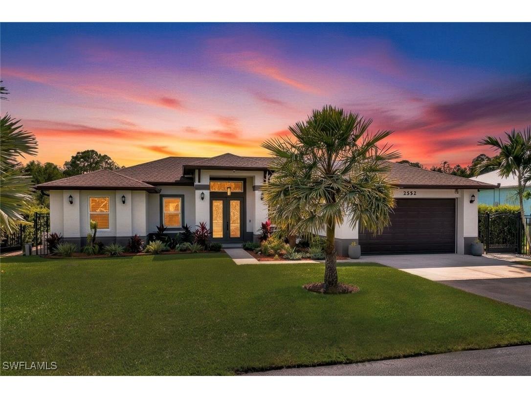 2552 52nd Avenue NE Naples FL 34120 225076414 image1