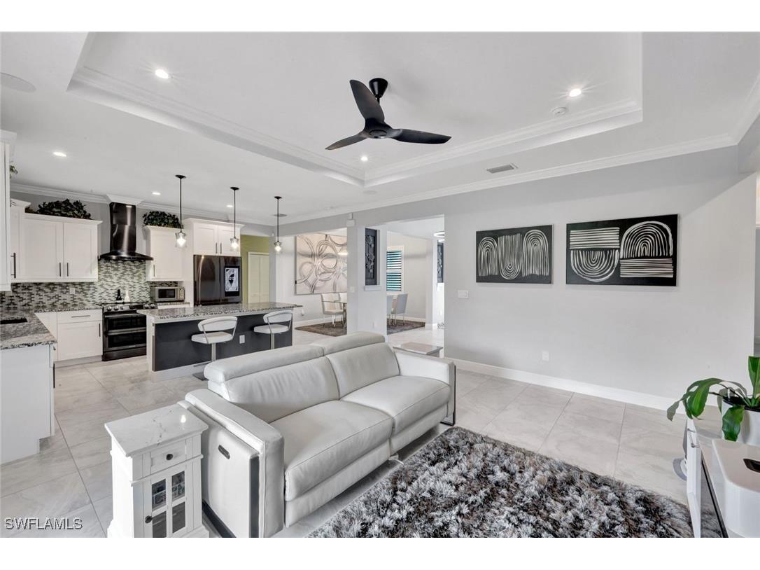 2552 52nd Avenue NE Naples FL 34120 225076414 image11