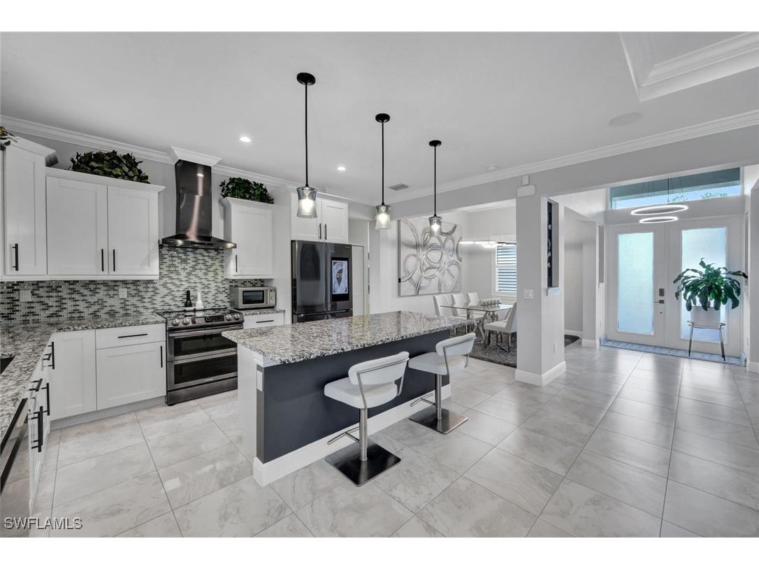 2552 52nd Avenue NE Naples FL 34120 225076414 image13