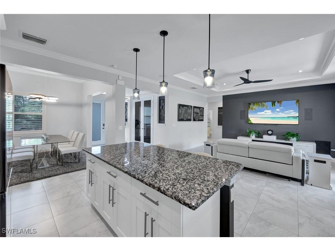 2552 52nd Avenue NE Naples FL 34120 225076414 image14