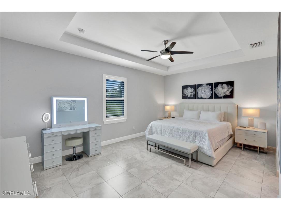 2552 52nd Avenue NE Naples FL 34120 225076414 image18