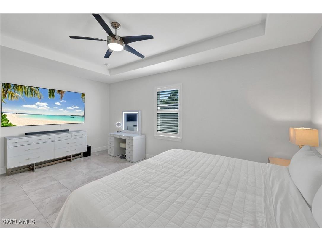 2552 52nd Avenue NE Naples FL 34120 225076414 image19