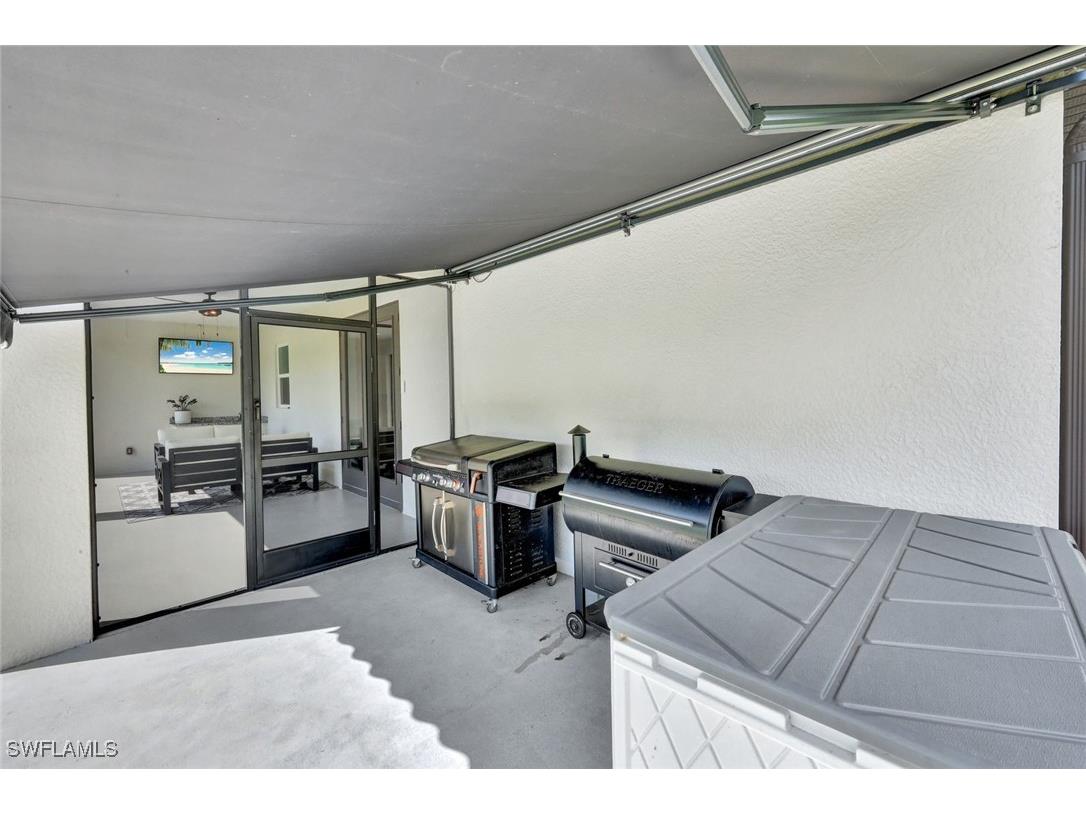 2552 52nd Avenue NE Naples FL 34120 225076414 image30