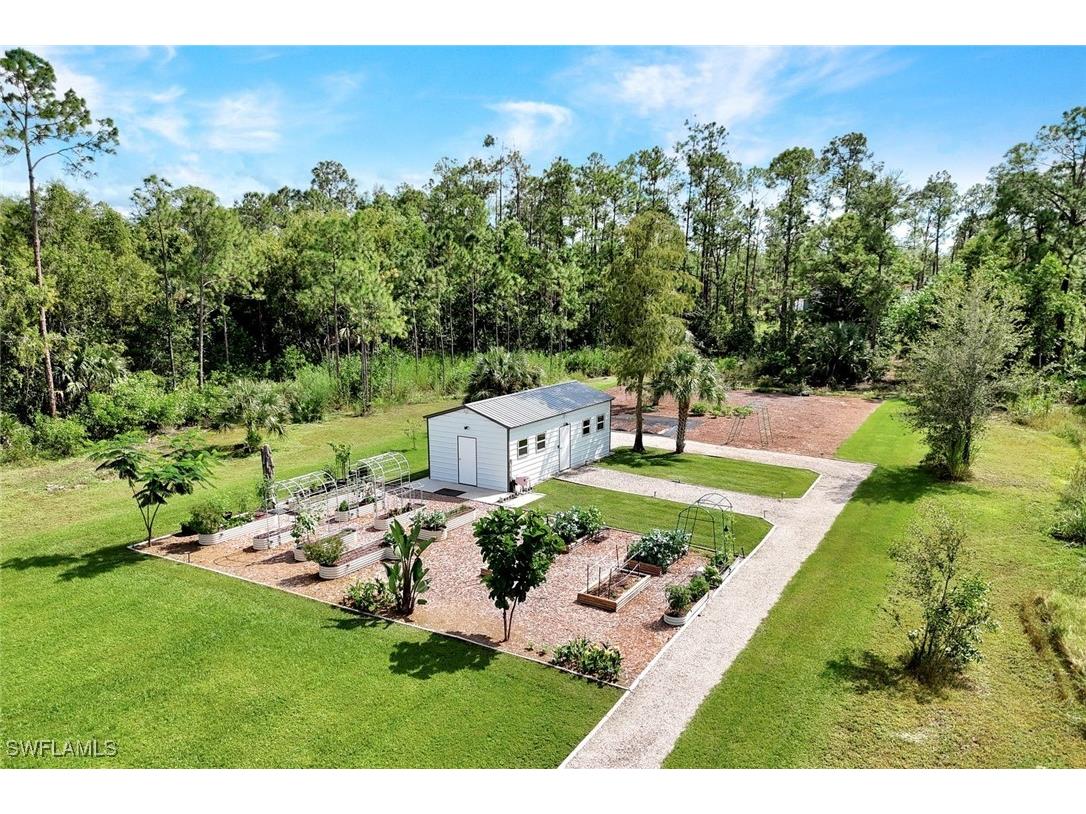 2552 52nd Avenue NE Naples FL 34120 225076414 image37