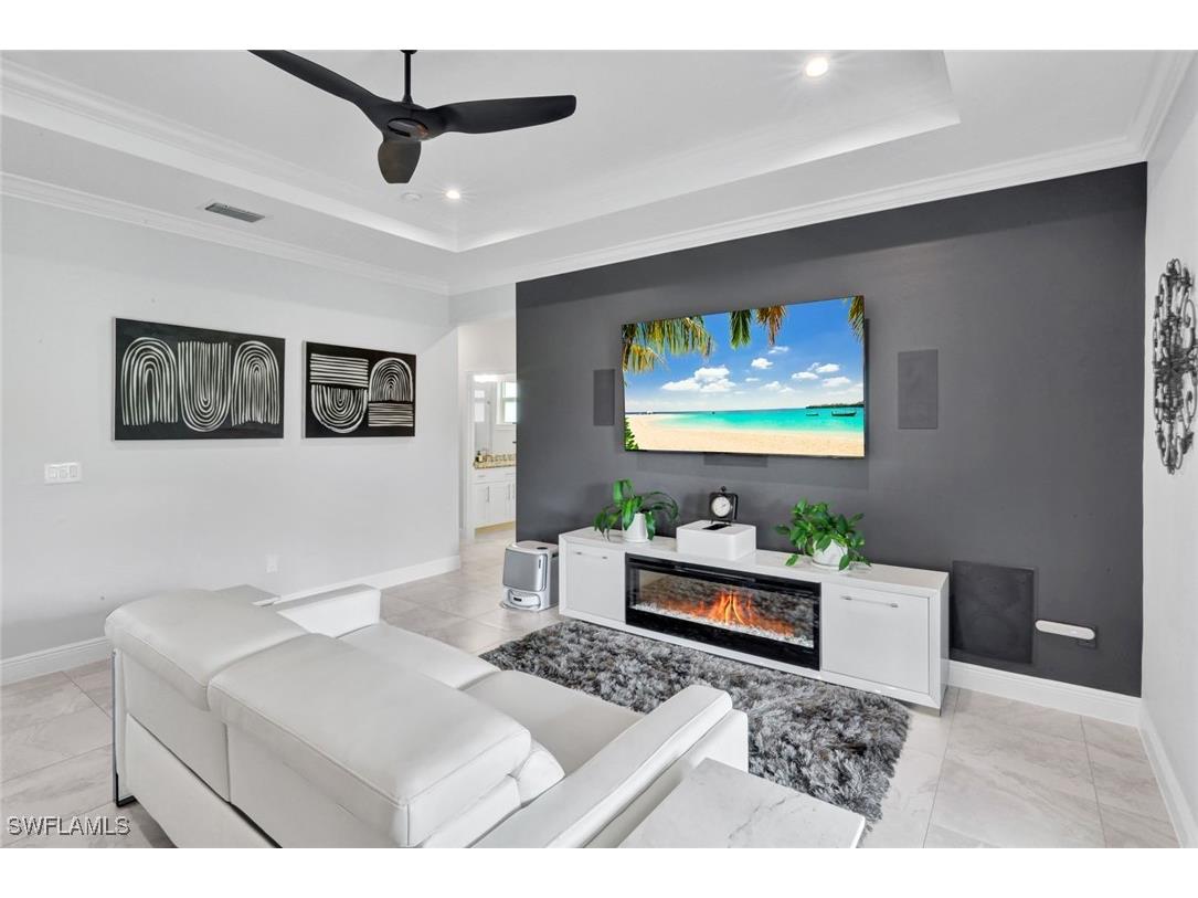 2552 52nd Avenue NE Naples FL 34120 225076414 image4