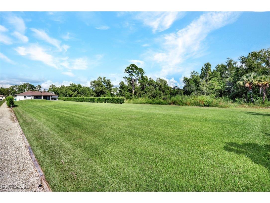 2552 52nd Avenue NE Naples FL 34120 225076414 image40