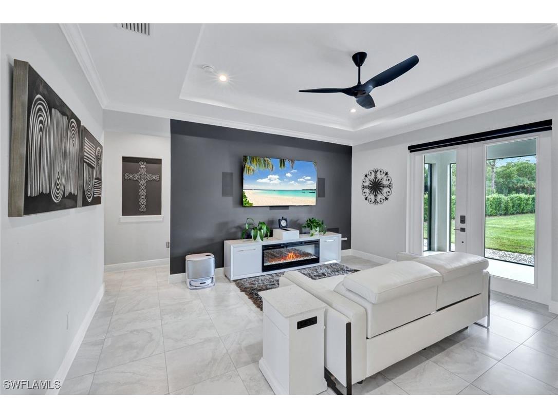 2552 52nd Avenue NE Naples FL 34120 225076414 image8