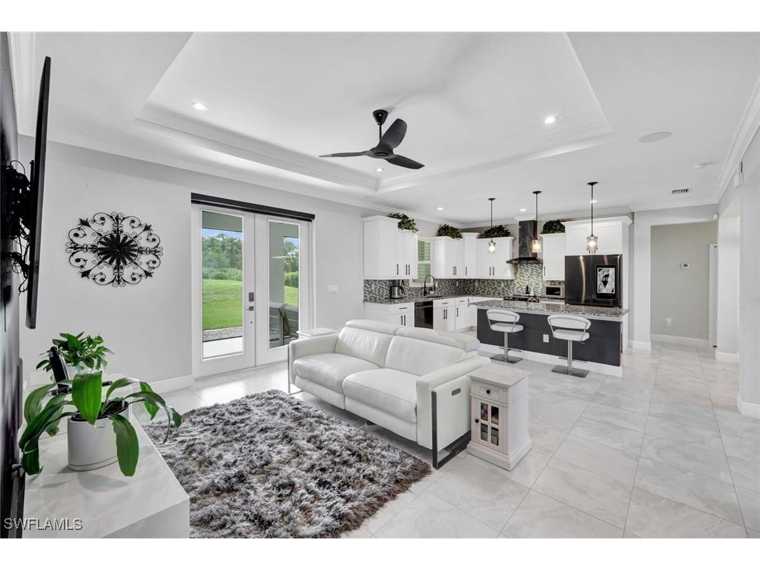 2552 52nd Avenue NE Naples FL 34120 225076414 image9