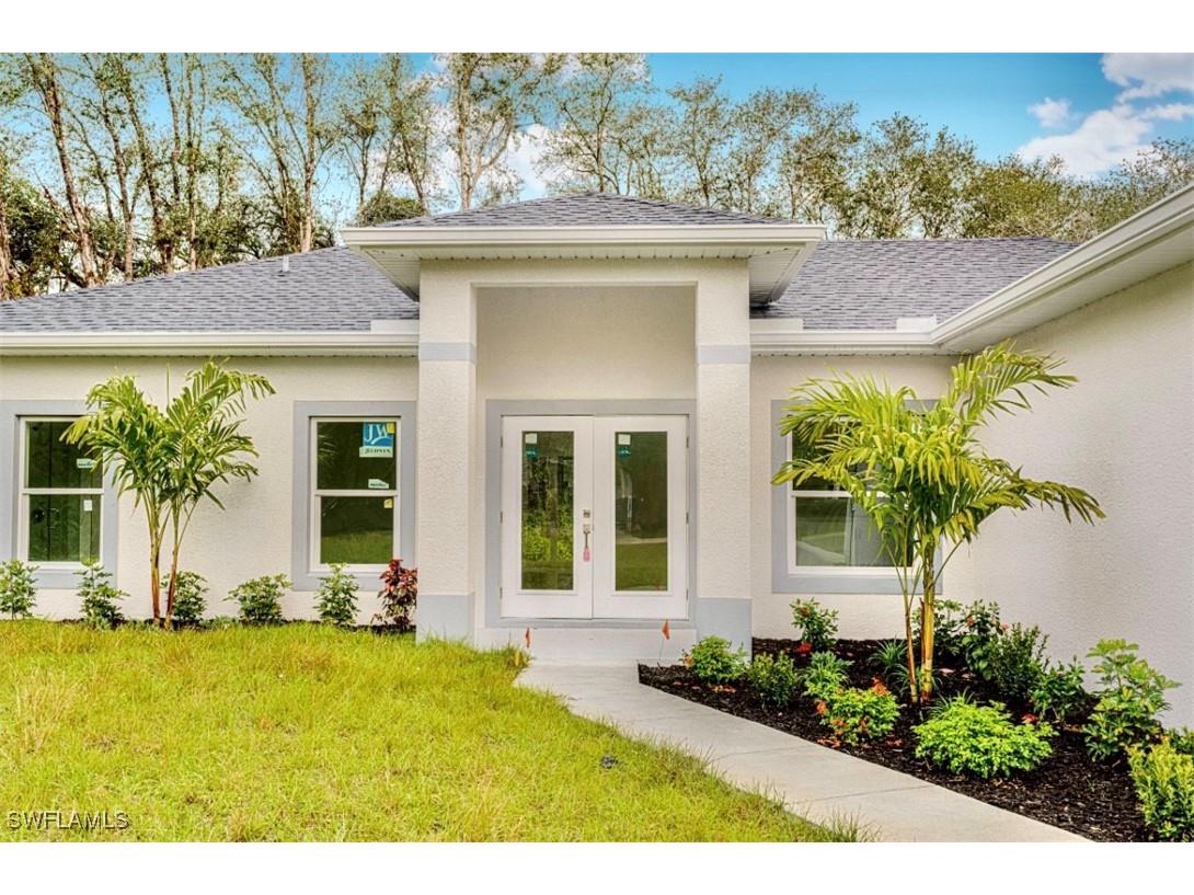 2552 56th Avenue NE Naples FL 34120 225055600 image1