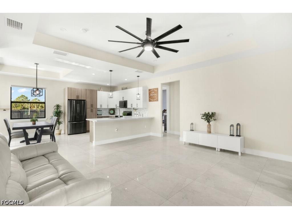 2552 70th Avenue NE Naples FL 34120 2026028885 image3
