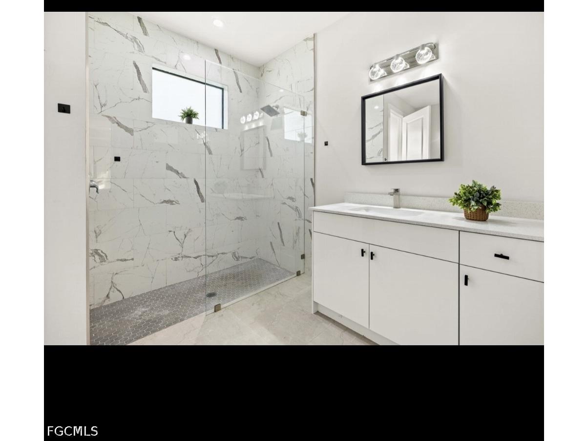 2552 70th Avenue NE Naples FL 34120 2026028885 image9