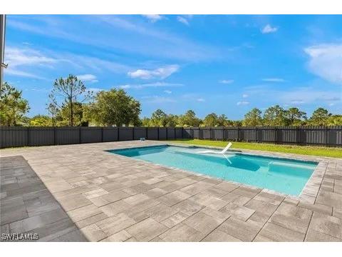 2552 70th Avenue NE Naples FL 34120 226000283 image6