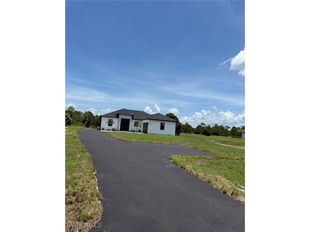 2553 45th Avenue NE Naples FL 34120 225045073 image1