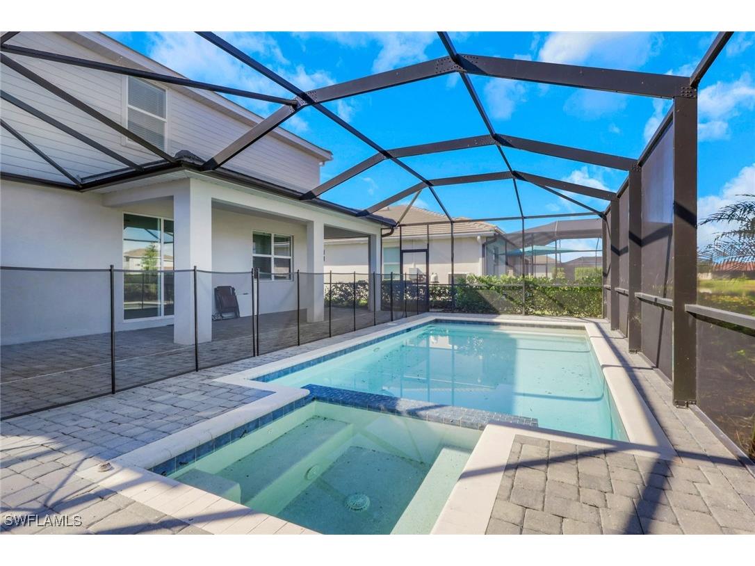 2553 Kona Way Naples FL 34120 225083126 image1