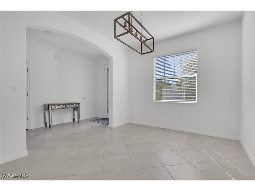 2553 Kona Way Naples FL 34120 225083126 image20