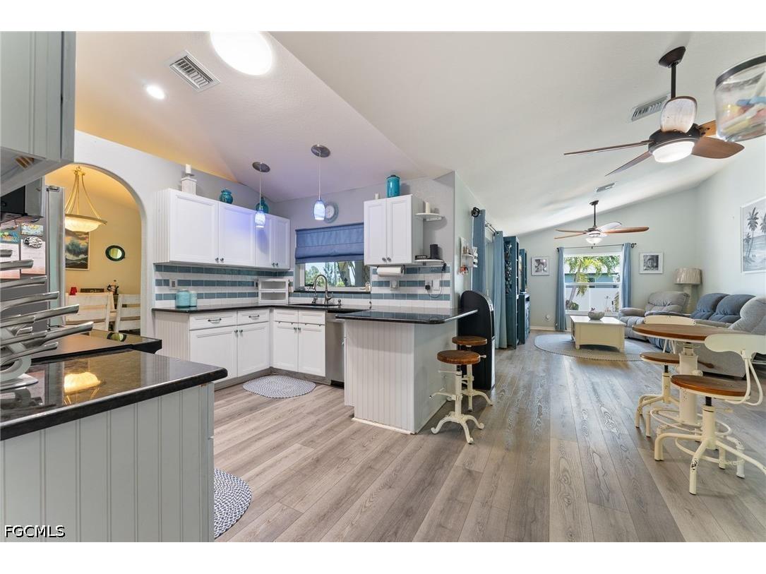 2553 NW 21st Place Cape Coral FL 33993 2026021146 image4