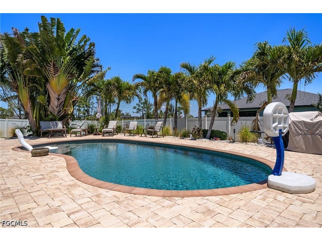 2553 NW 21st Place Cape Coral FL 33993 2026021146 image5