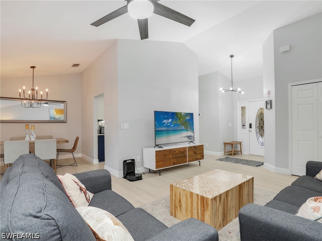 2554 Outrigger Lane Naples FL 34104 226019413 image10
