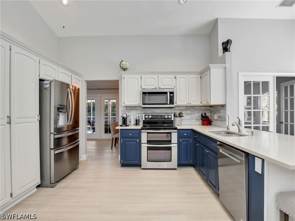 2554 Outrigger Lane Naples FL 34104 226019413 image13