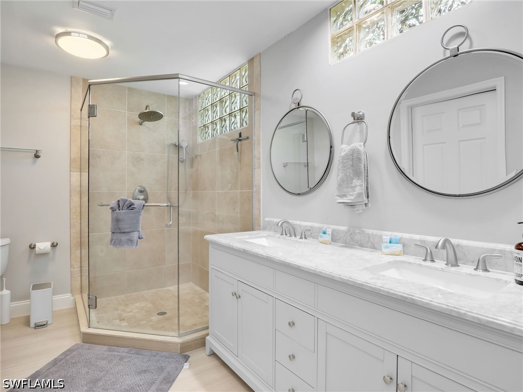 2554 Outrigger Lane Naples FL 34104 226019413 image24