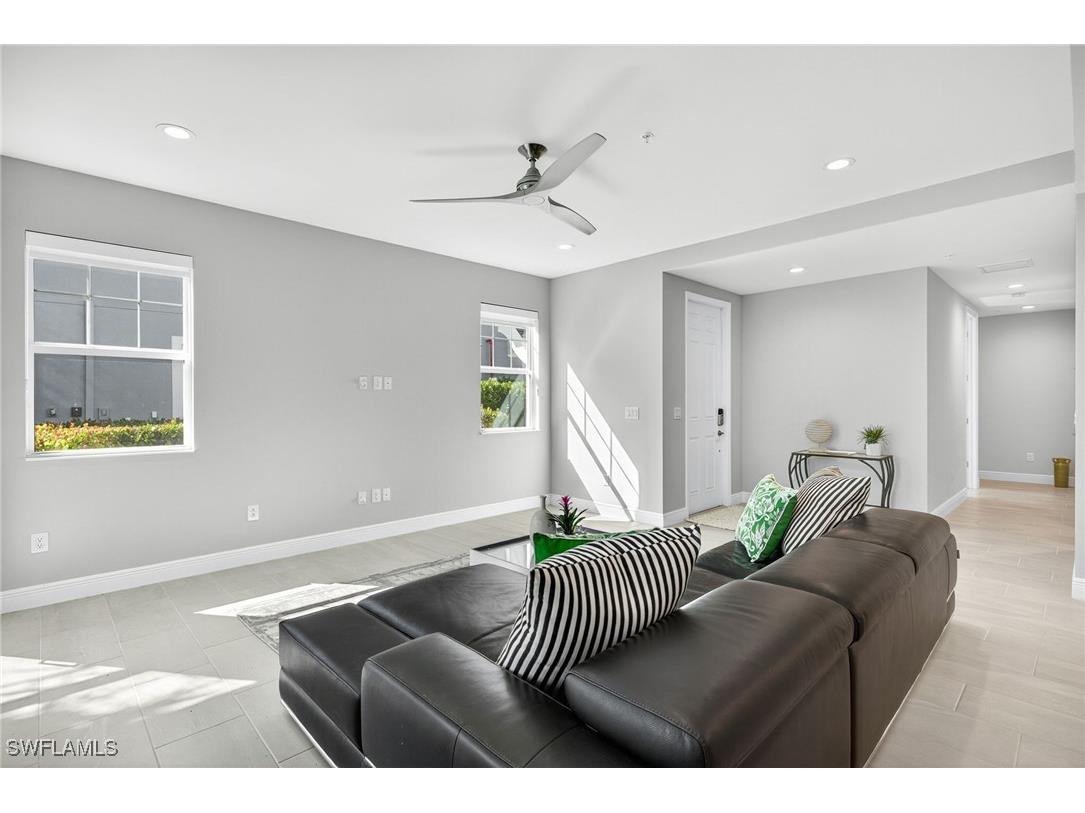 2554 Seychelles Drive #904 Naples FL 34112 225077333 image7