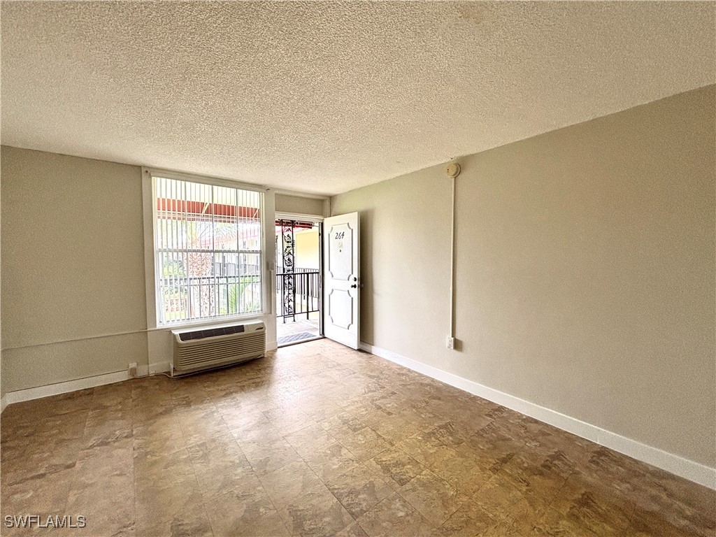 2555 9th Street N #264 Naples FL 34103 225073390 image3