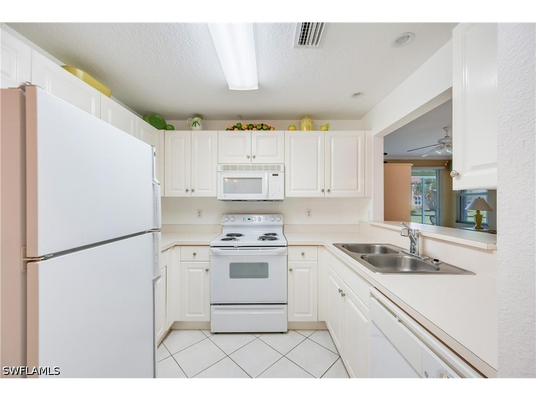 2555 Aspen Creek Lane #102 Naples FL 34119 226018114 image19