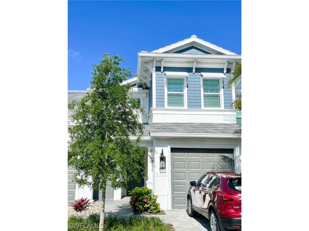 2555 Seychelles Drive #402 Naples FL 34112 223037288 image1