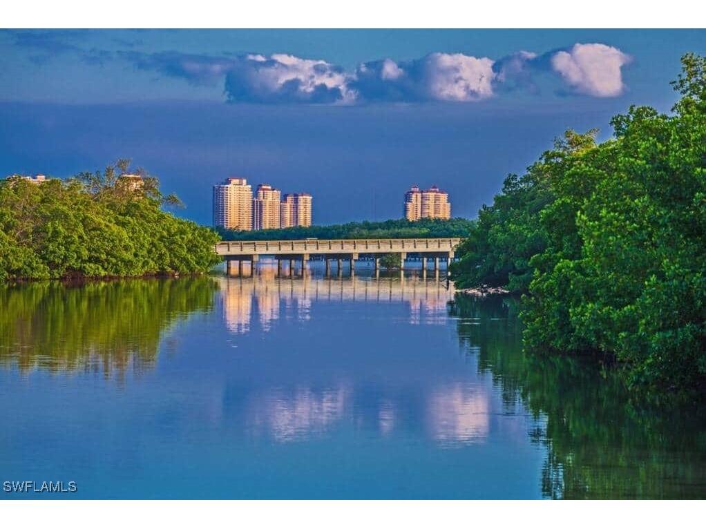 2555 Seychelles Drive #402 Naples FL 34112 225073801 image26