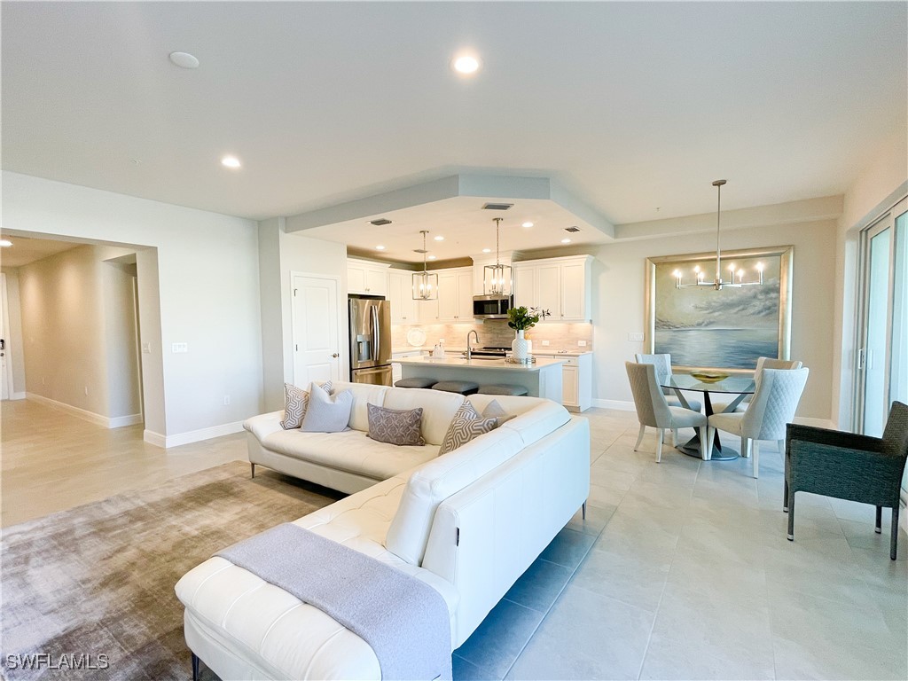 2555 Seychelles Drive #402 Naples FL 34112 225073801 image4