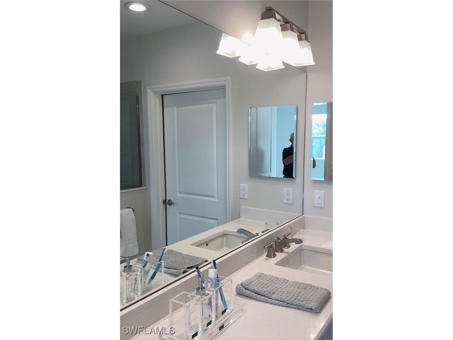 2555 Seychelles Drive #402 Naples FL 34112 226005060 image12
