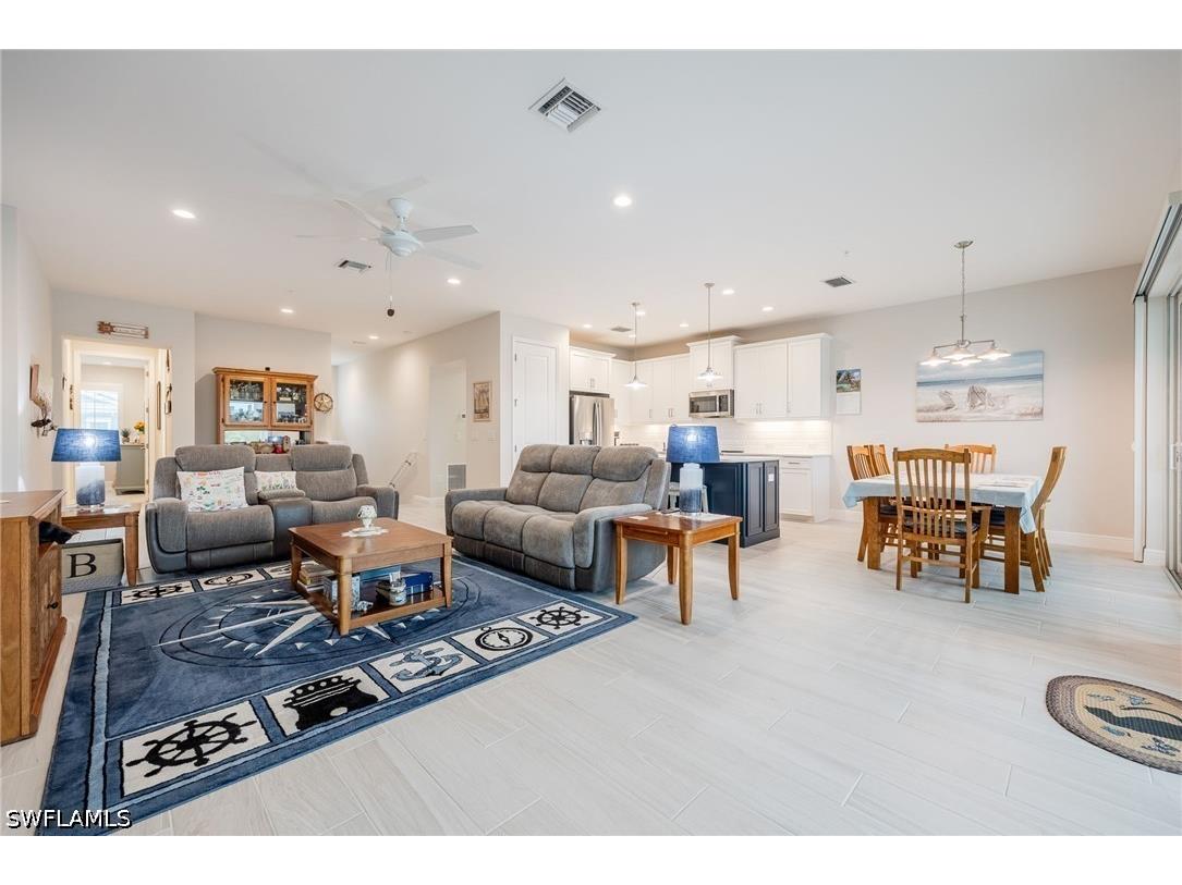 2555 Seychelles Drive #406 Naples FL 34112 226017133 image11